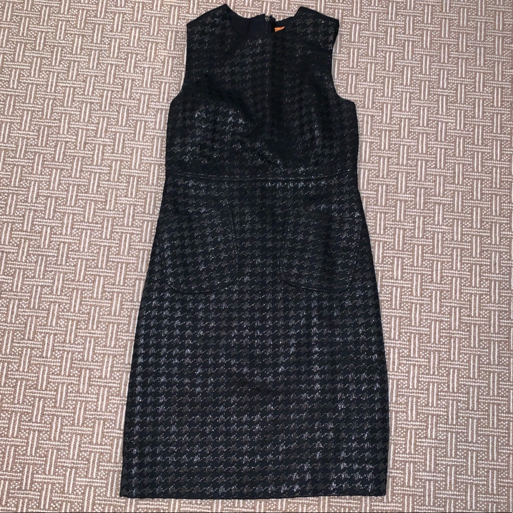 Tory Burch Shift, Size 4